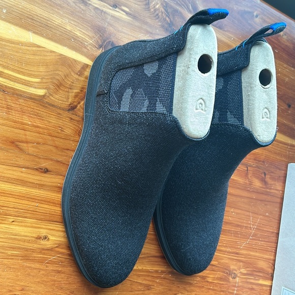 Rothys Chelsea boot - Picture 4 of 4